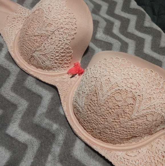 38C VS bra - Picture 1 of 6